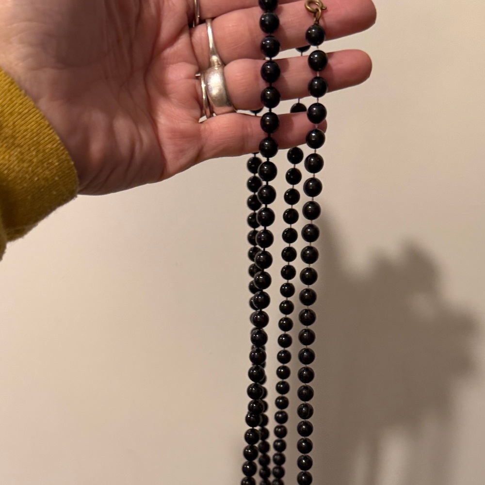 Black Beaded Necklace - Picture 2 of 5